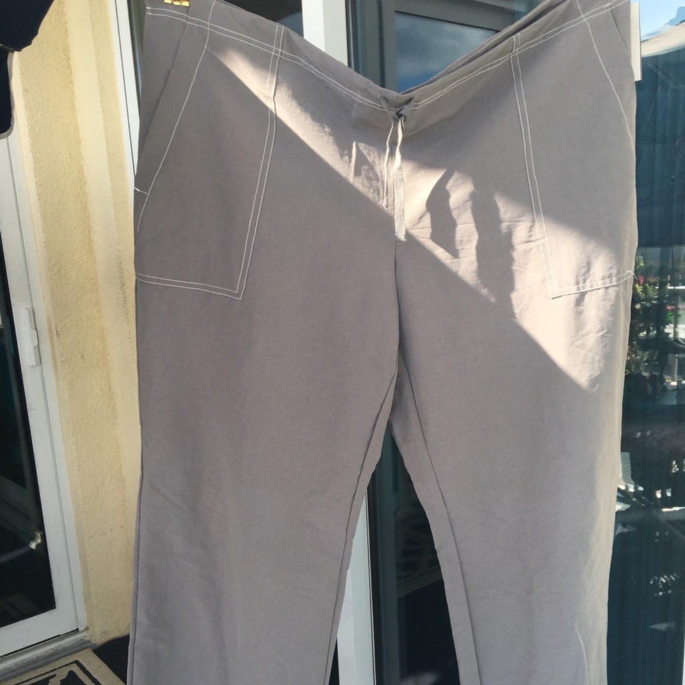 NWT Cargo pants